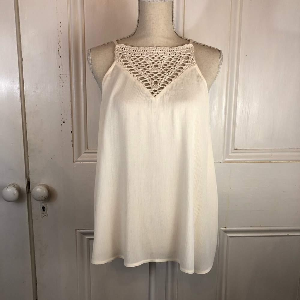 New Love on a Hanger Flowy High Neck Crochet Front M Tank Top